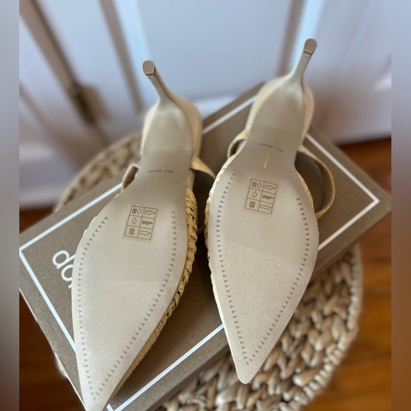 Dolce Vita Ladies Kaline Pointed Toe Raffia High Heel Pumps - Picture 11 of 11